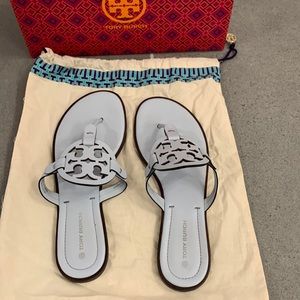 Tory Burch Miller size 9